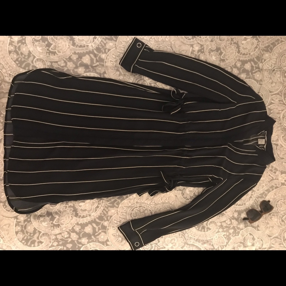 H&M Navy Blue Stripe button up dress